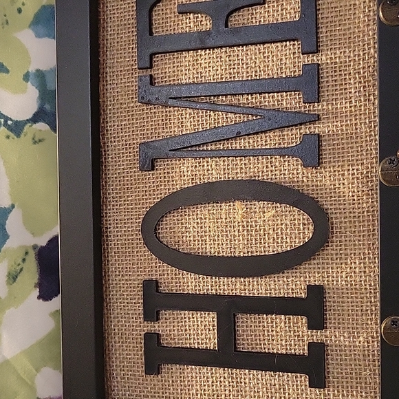 Decorative Key Rack - Picture 2 of 3